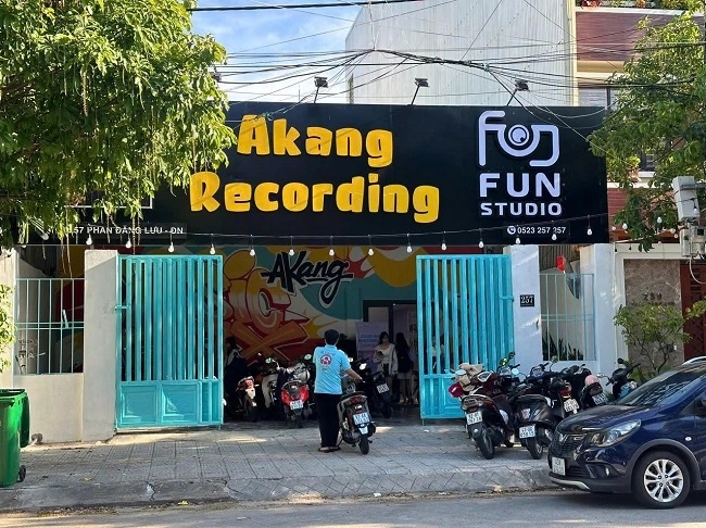 Cửa hàng photobooth Fun Studio tại Đà Nẵng